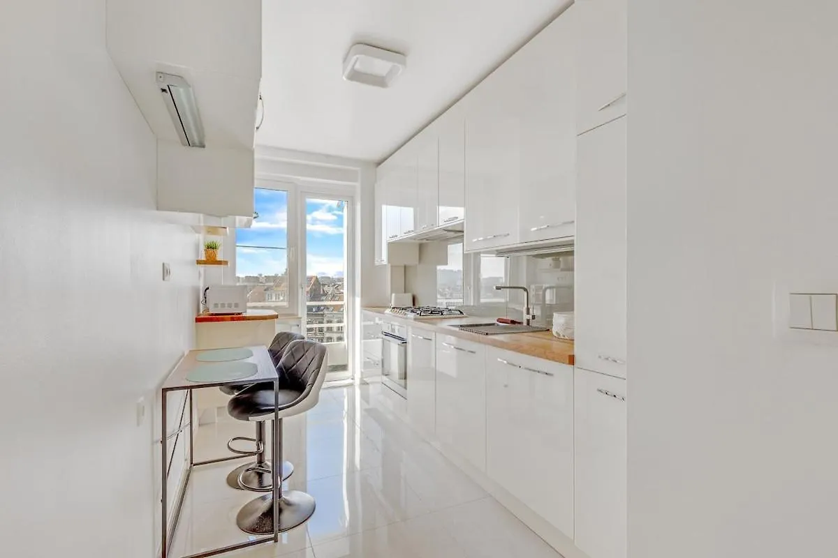 2 Bedroom Apartment Brussels Midi
