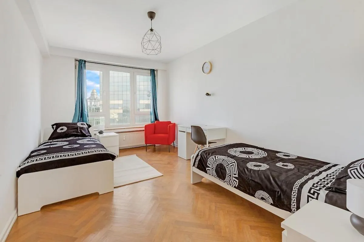 2 Bedroom Apartment Brussels Midi