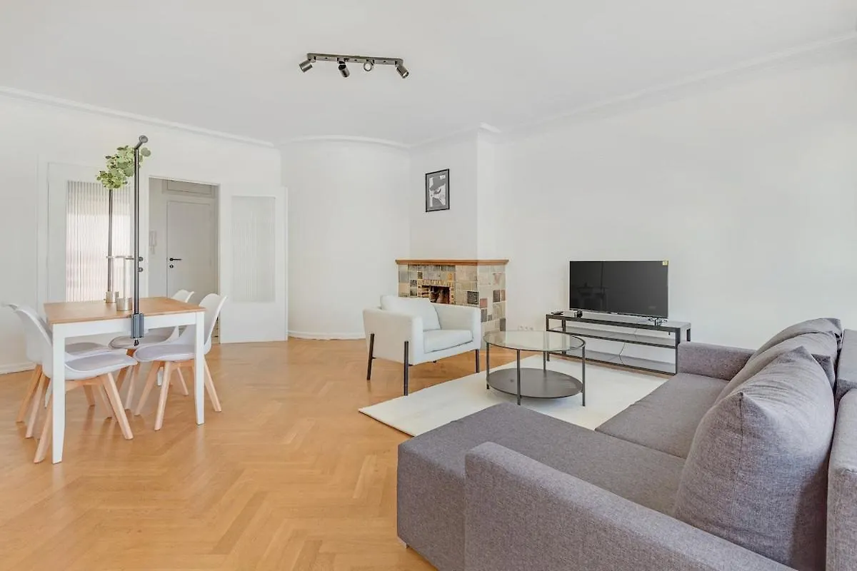 2 Bedroom Apartment Brussels Midi