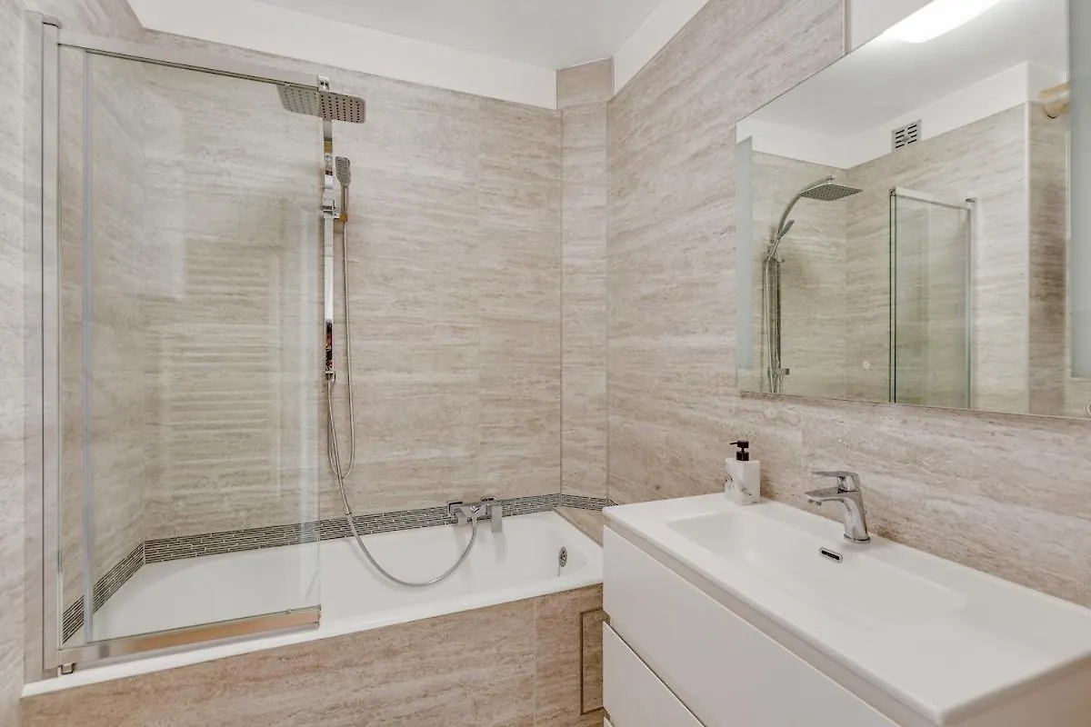 2 Bedroom Apartment Brussels Midi