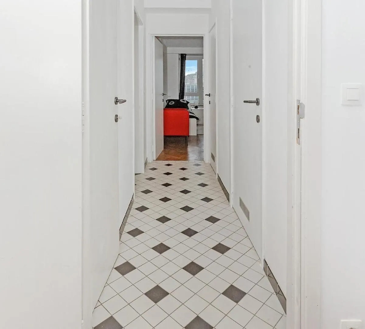 2 Bedroom Apartment Brussels Midi